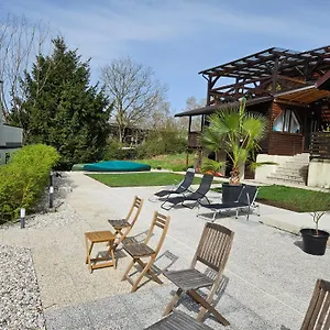 https://riverhouse-ljubljanica-ljubljana.hotels-in-ljubljana.com